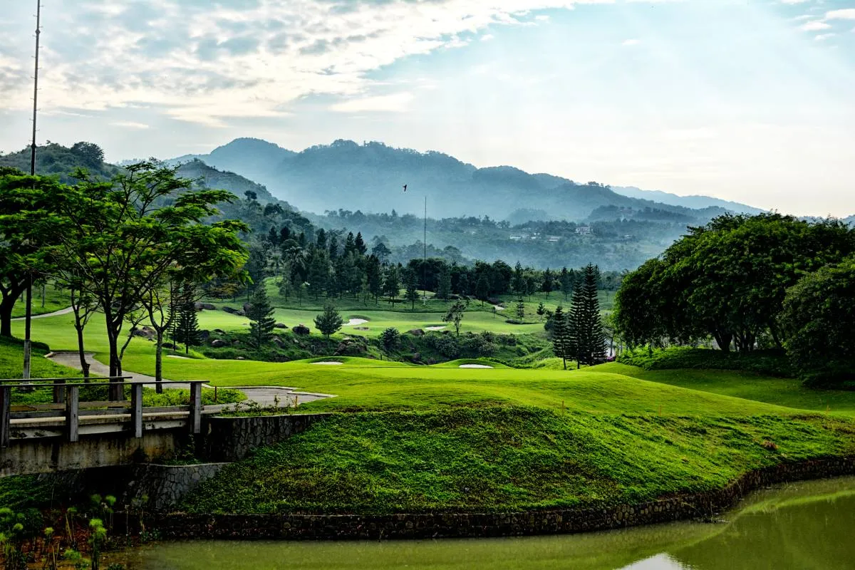 Rainbow Hills